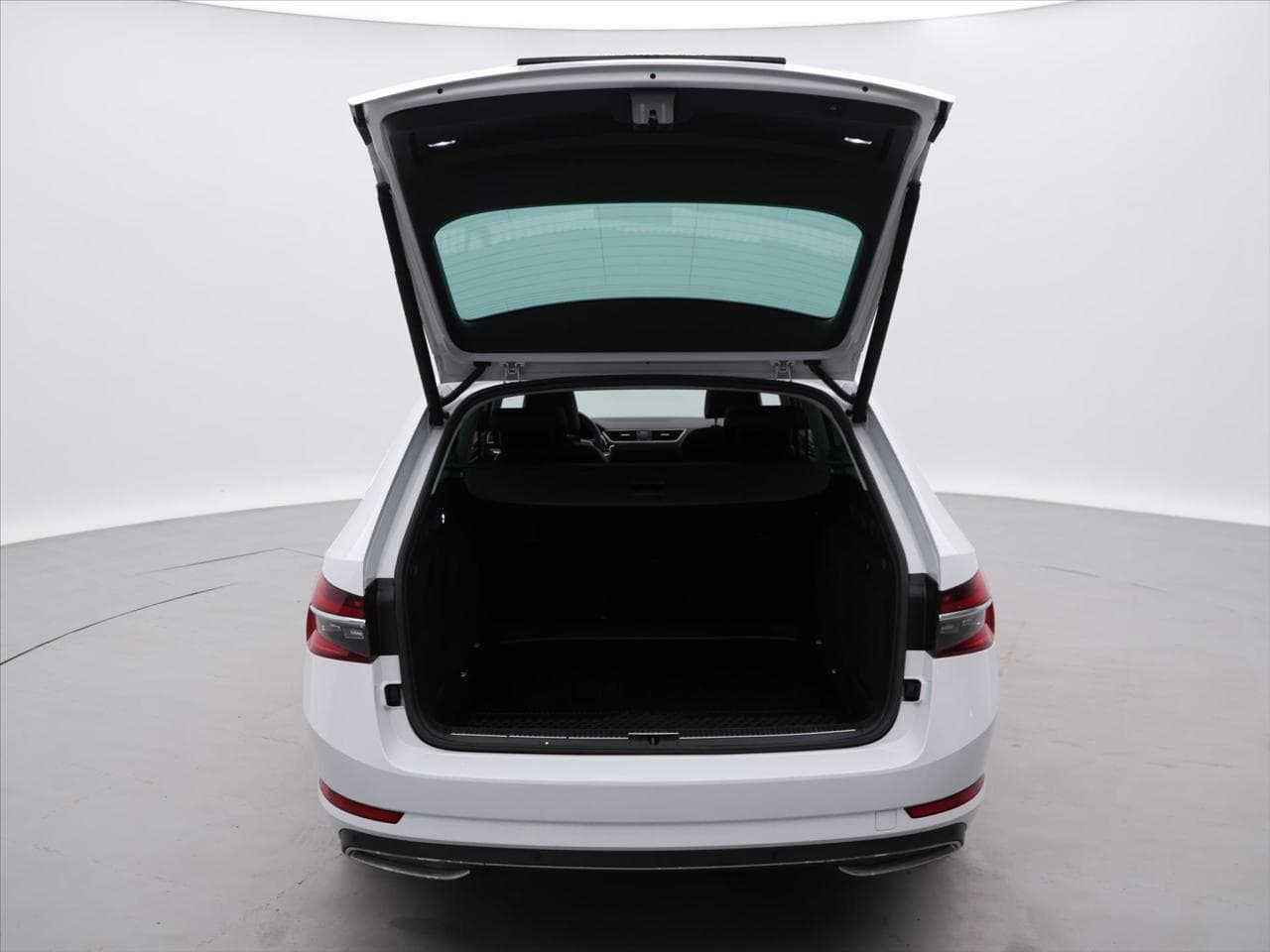 2019 Škoda SUPERB - 9