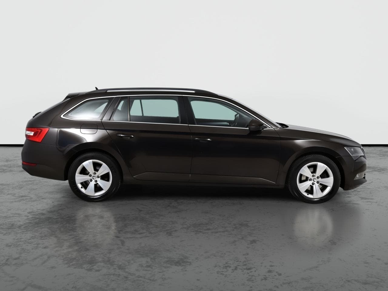 2016 Škoda SUPERB - 8
