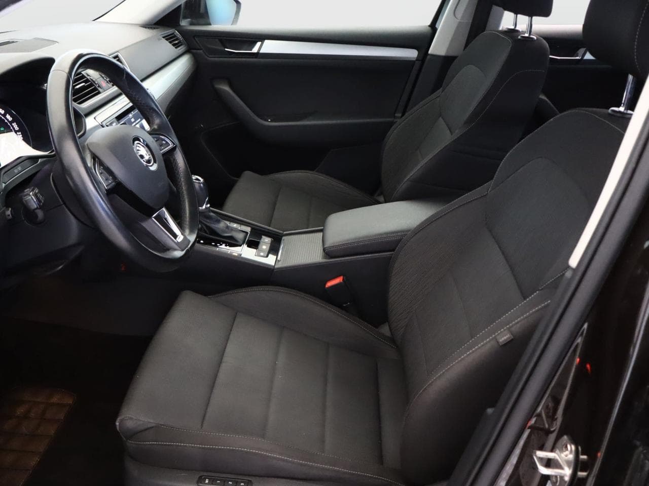 2016 Škoda SUPERB - 14