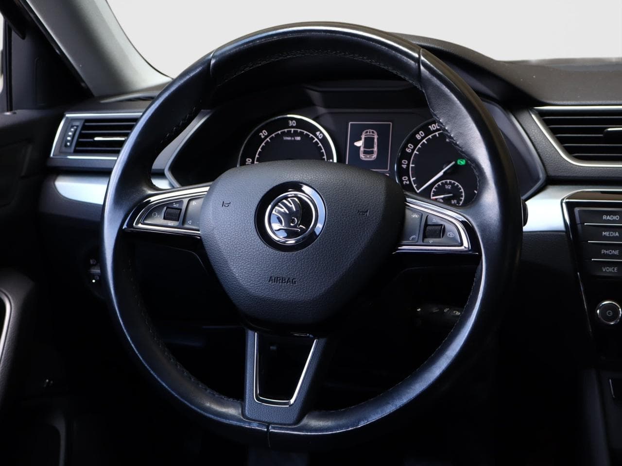 2016 Škoda SUPERB - 20