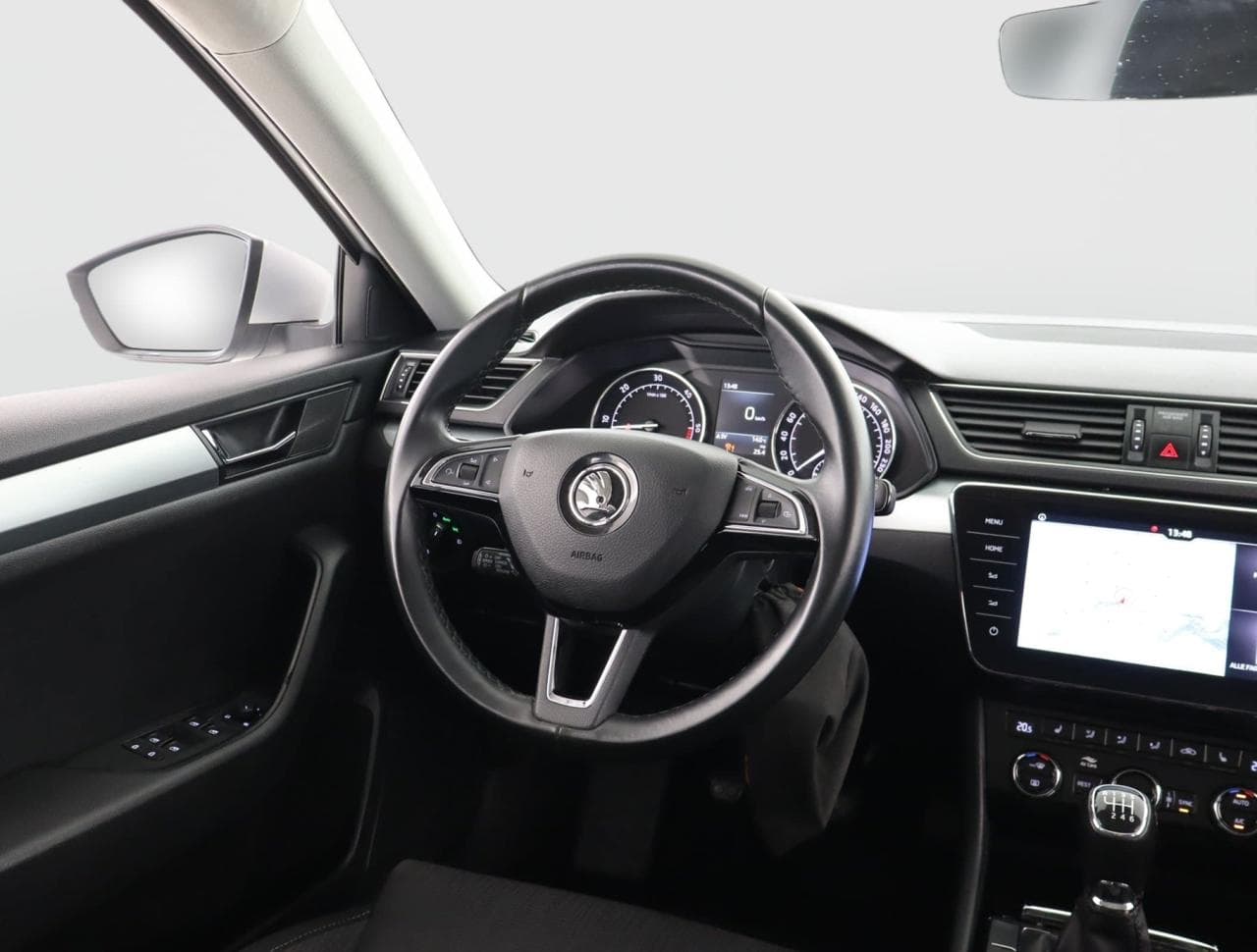 2018 Škoda SUPERB - 9