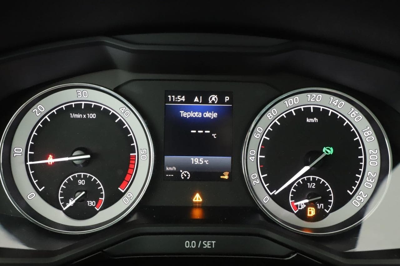 2018 Škoda SUPERB - 14
