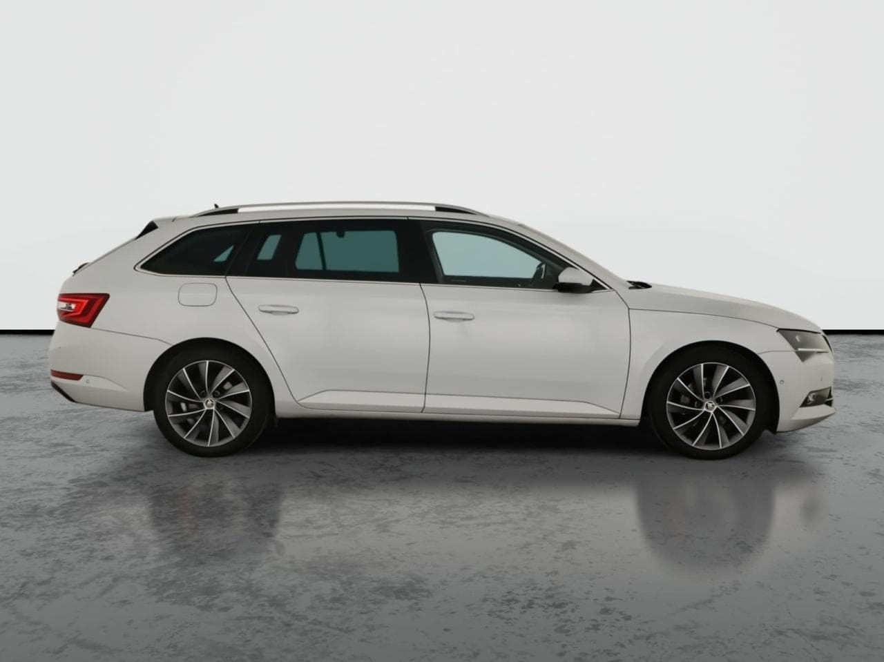 2018 Škoda SUPERB - 8