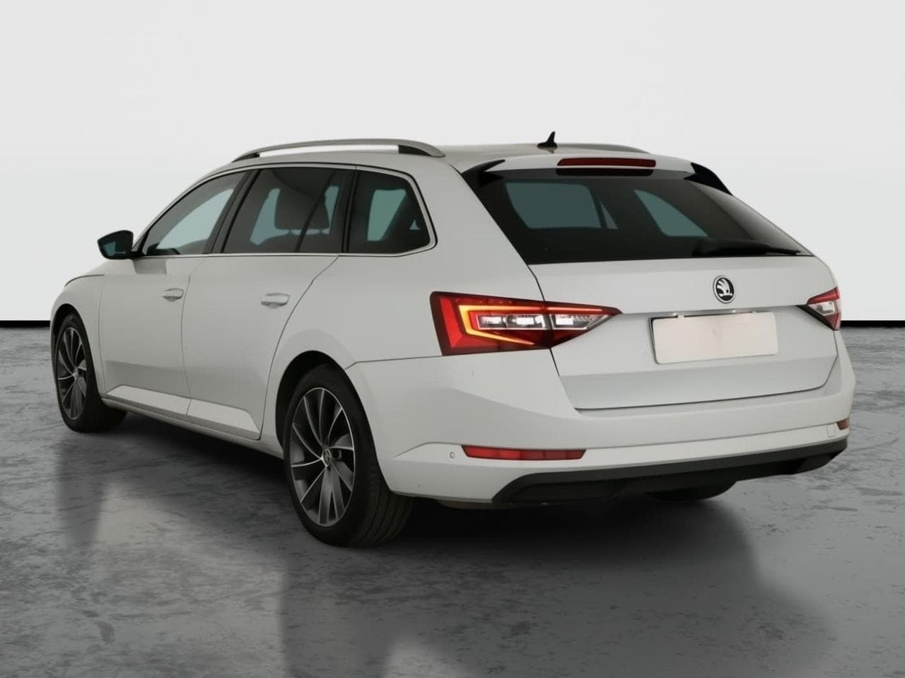 2018 Škoda SUPERB - 5
