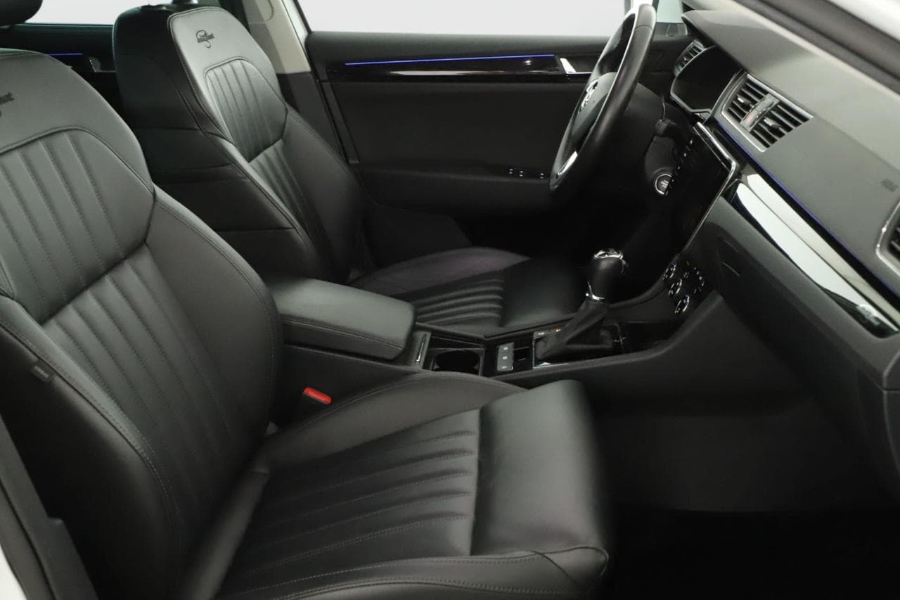 2018 Škoda SUPERB - 13