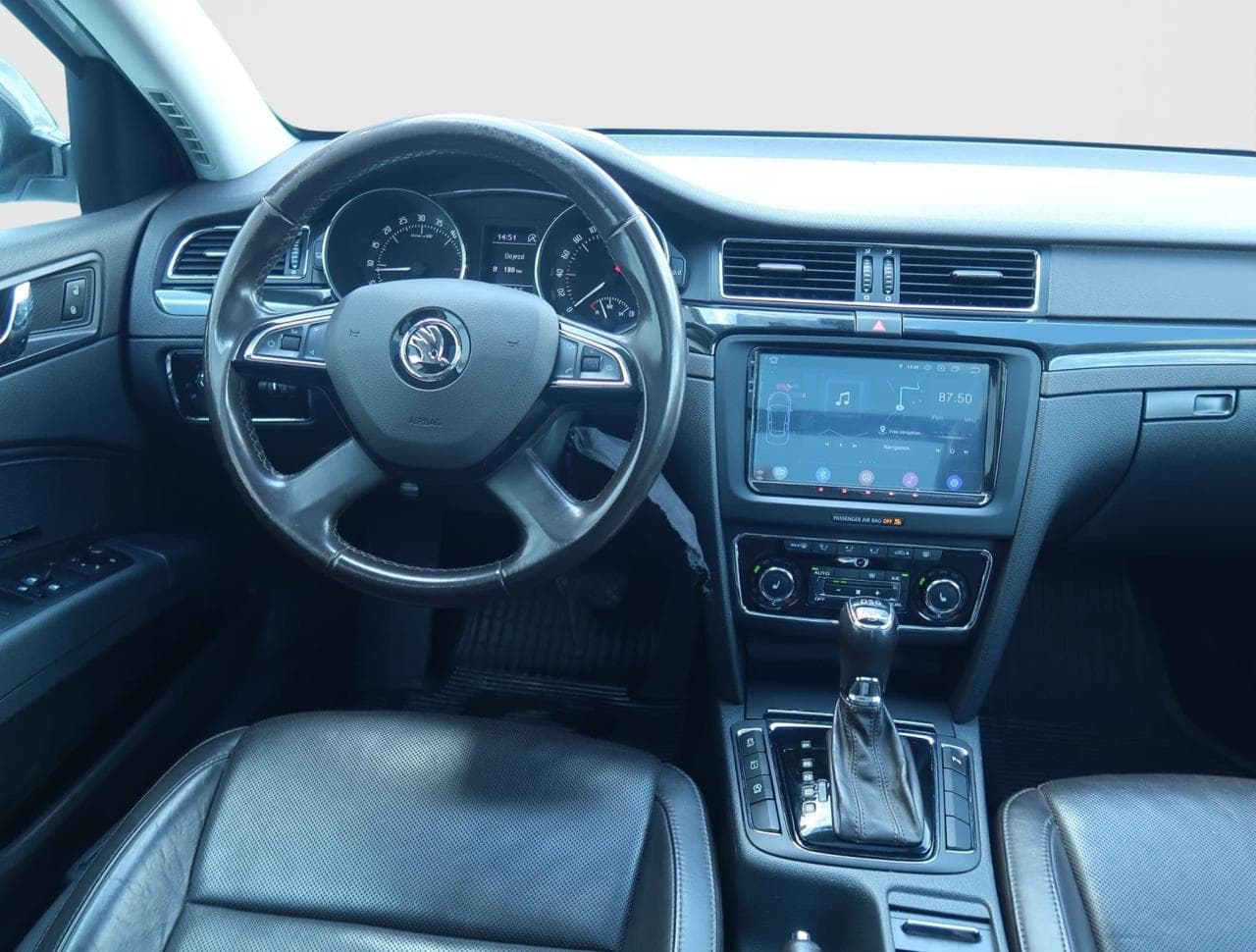 2014 Škoda SUPERB - 9