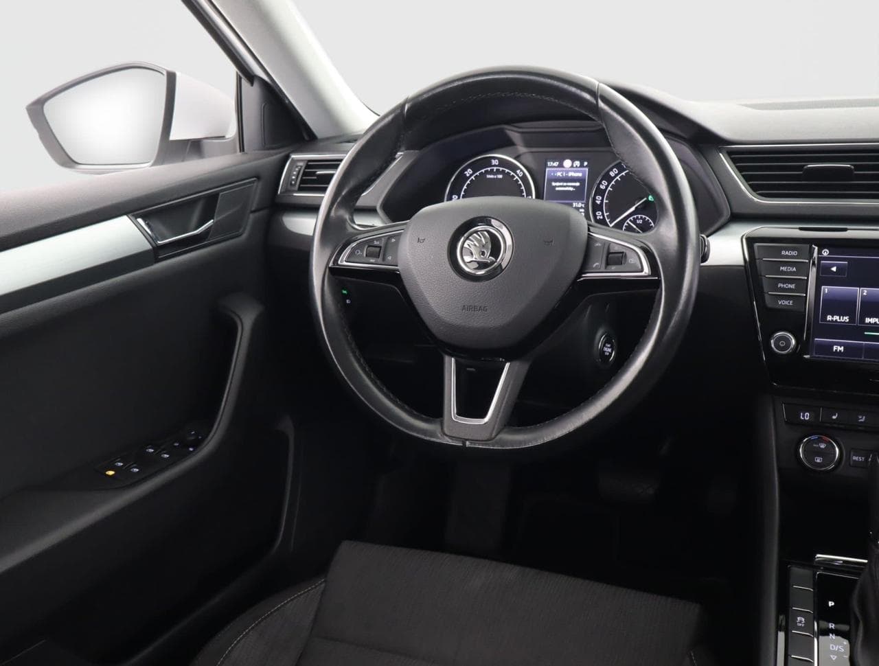 2016 Škoda SUPERB - 9