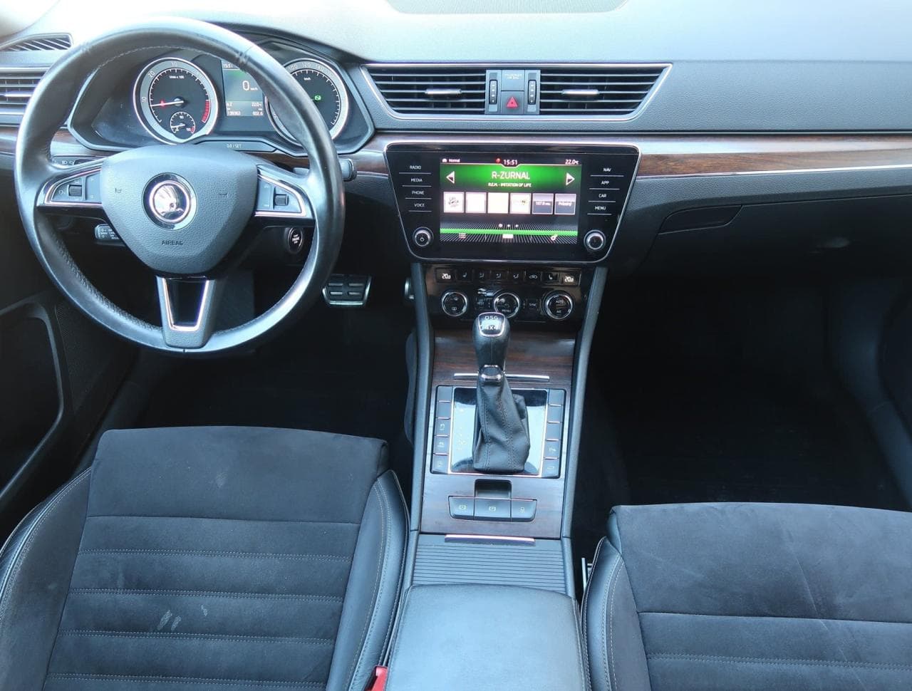 2020 Škoda SUPERB - 10