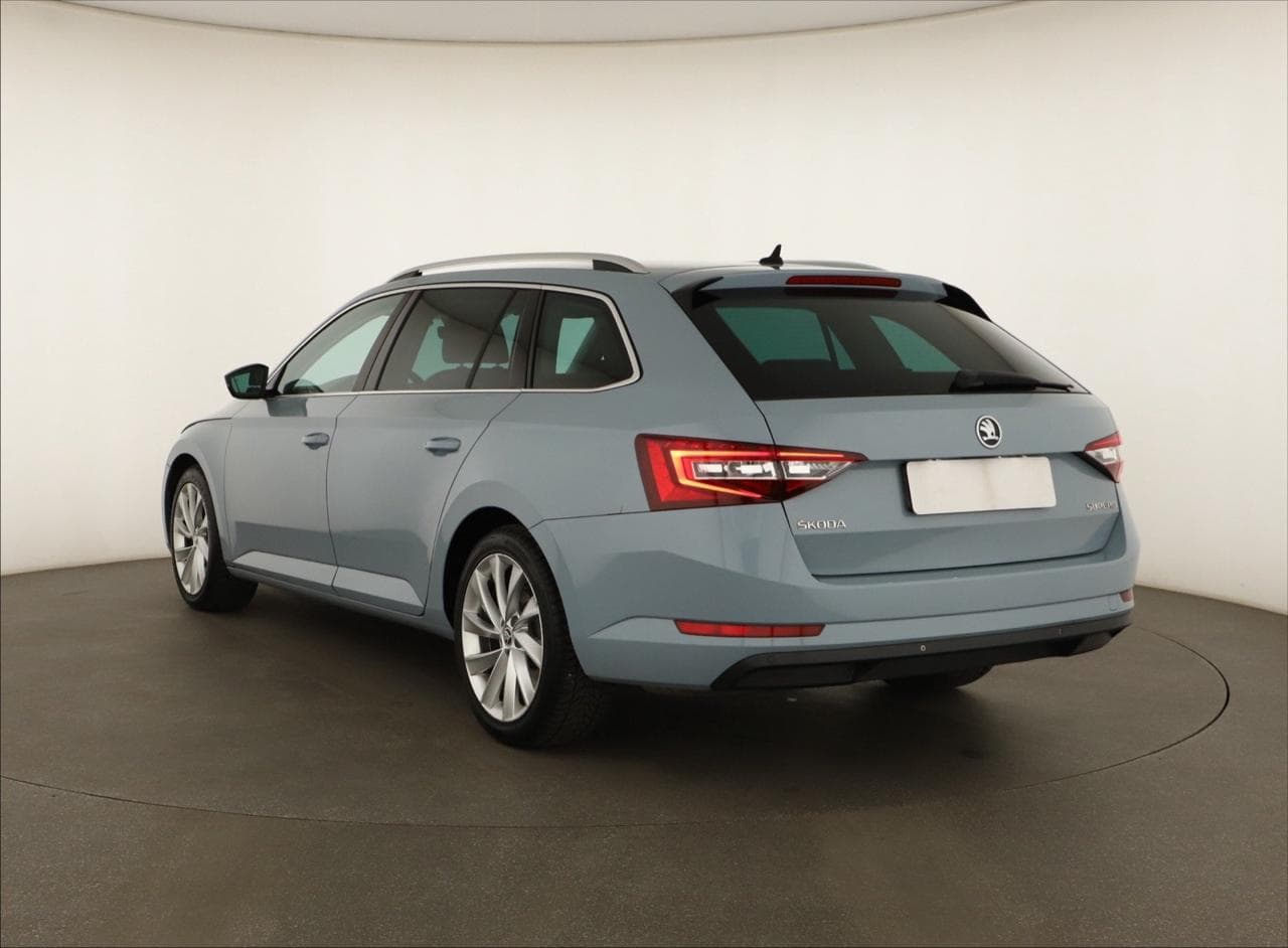 2017 Škoda SUPERB - 8