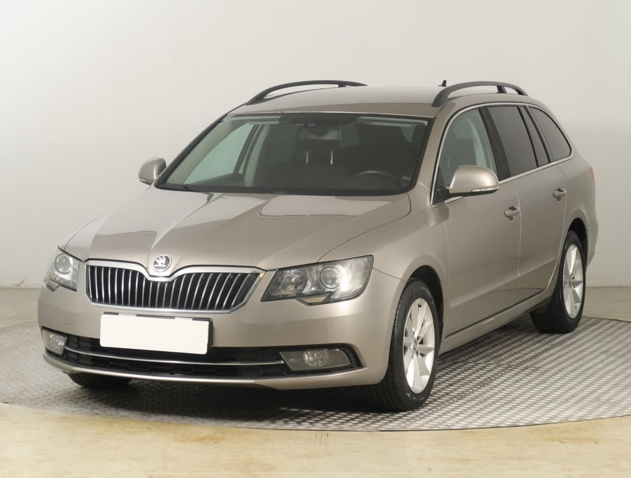 2013 Škoda SUPERB - 3