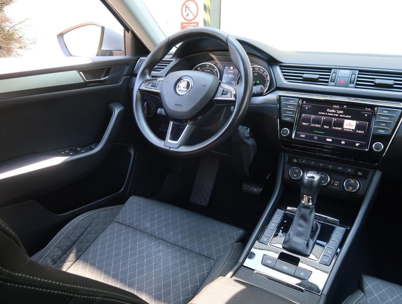 2016 Škoda SUPERB - 9
