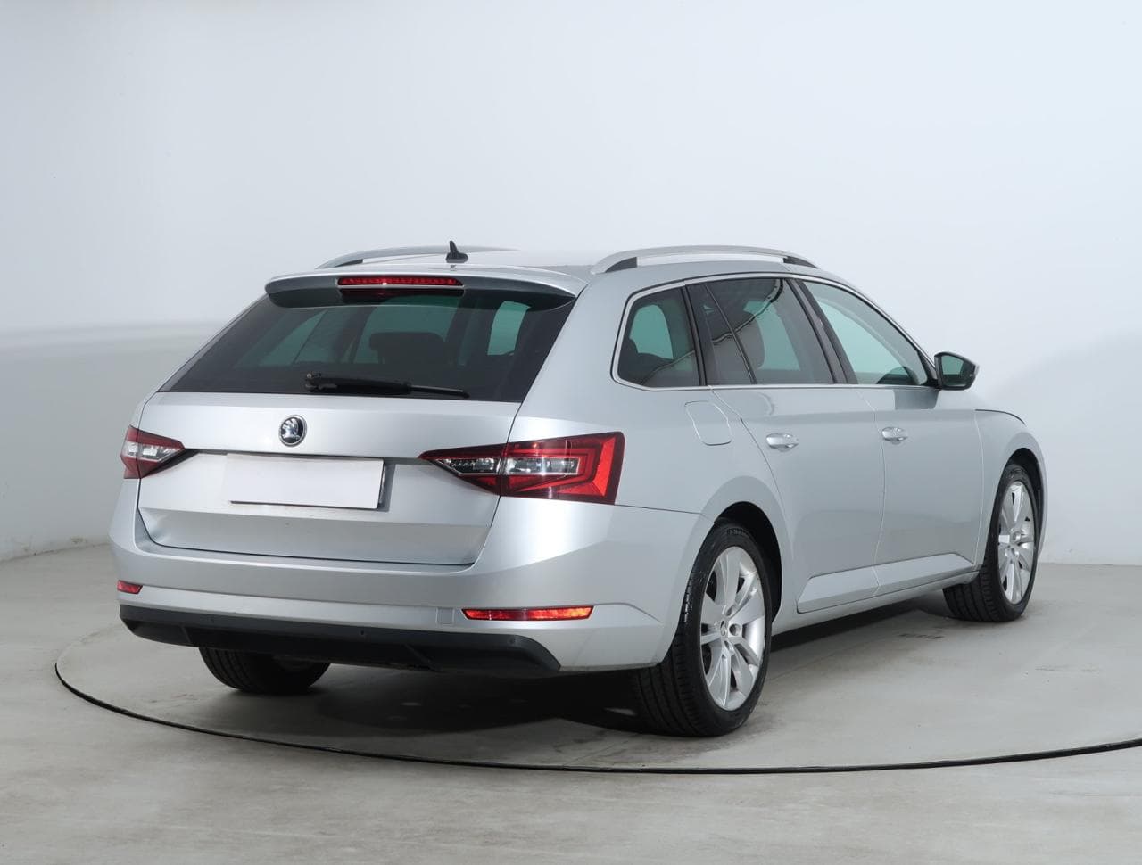 2016 Škoda SUPERB - 7