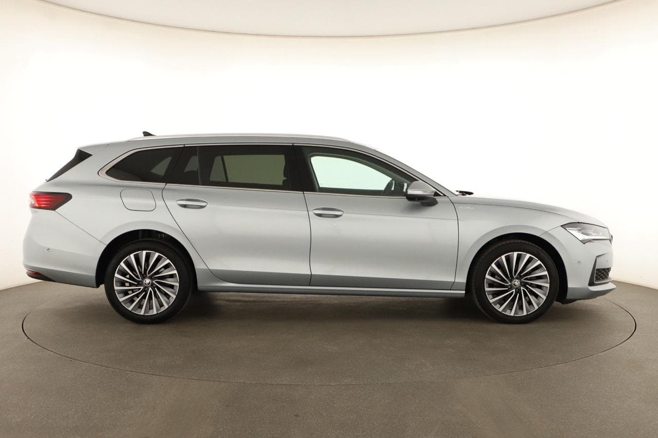 2024 Škoda SUPERB - 13