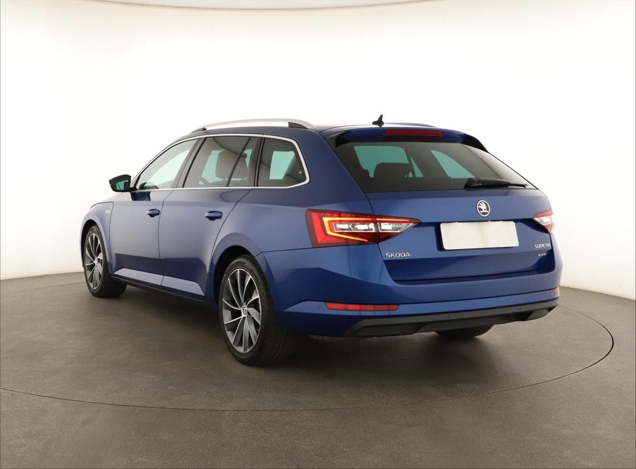 2018 Škoda SUPERB - 5