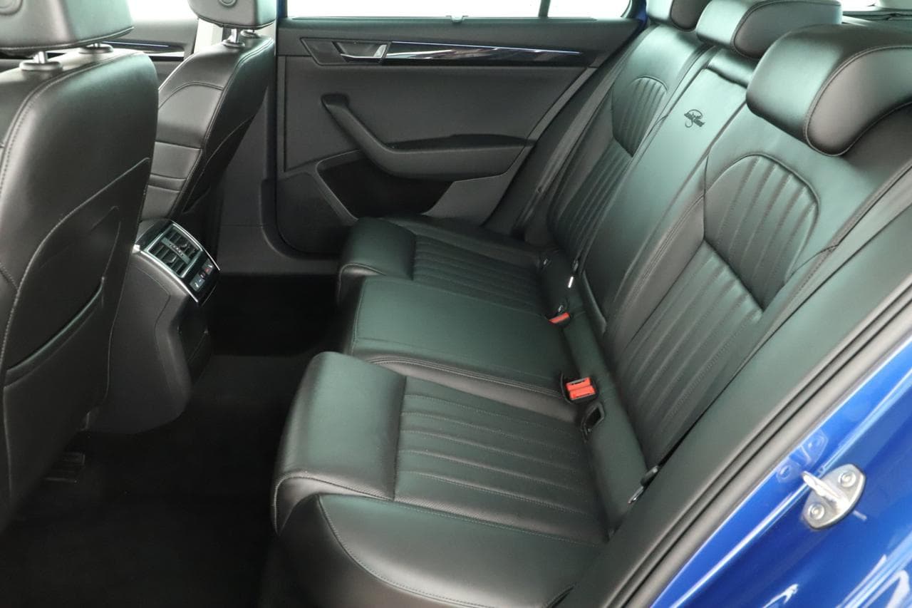 2018 Škoda SUPERB - 13