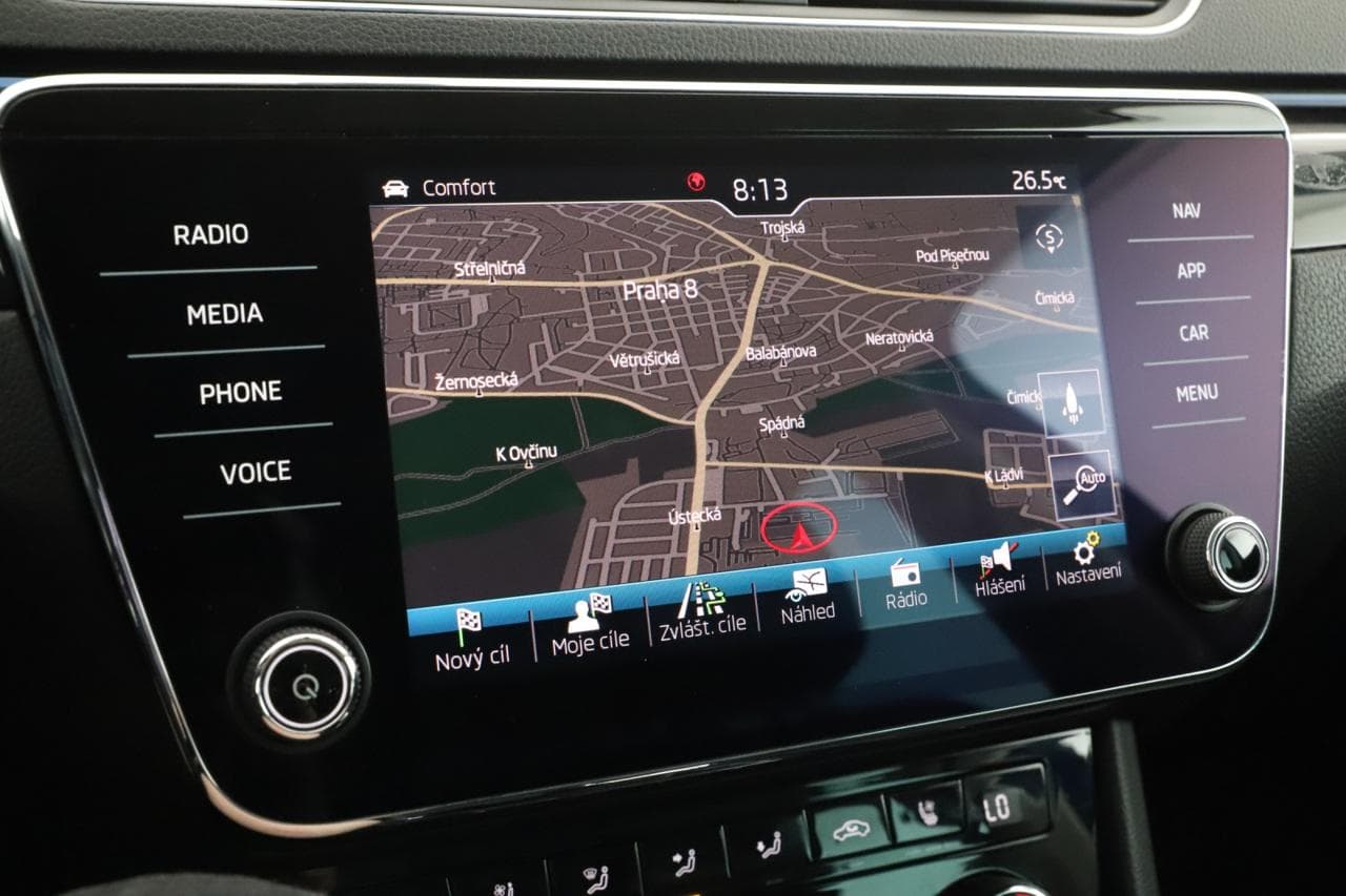 2018 Škoda SUPERB - 18