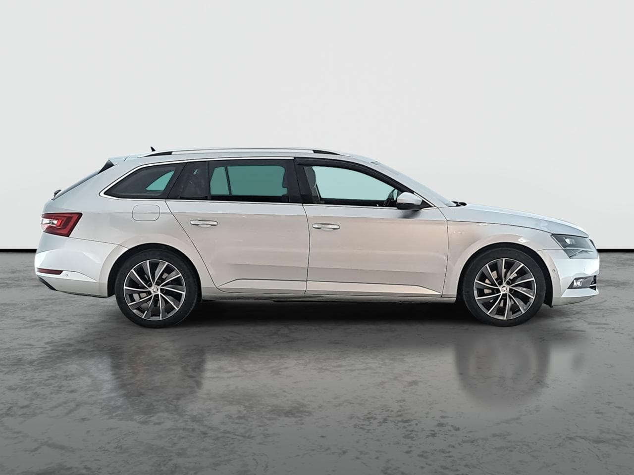 2016 Škoda SUPERB - 15
