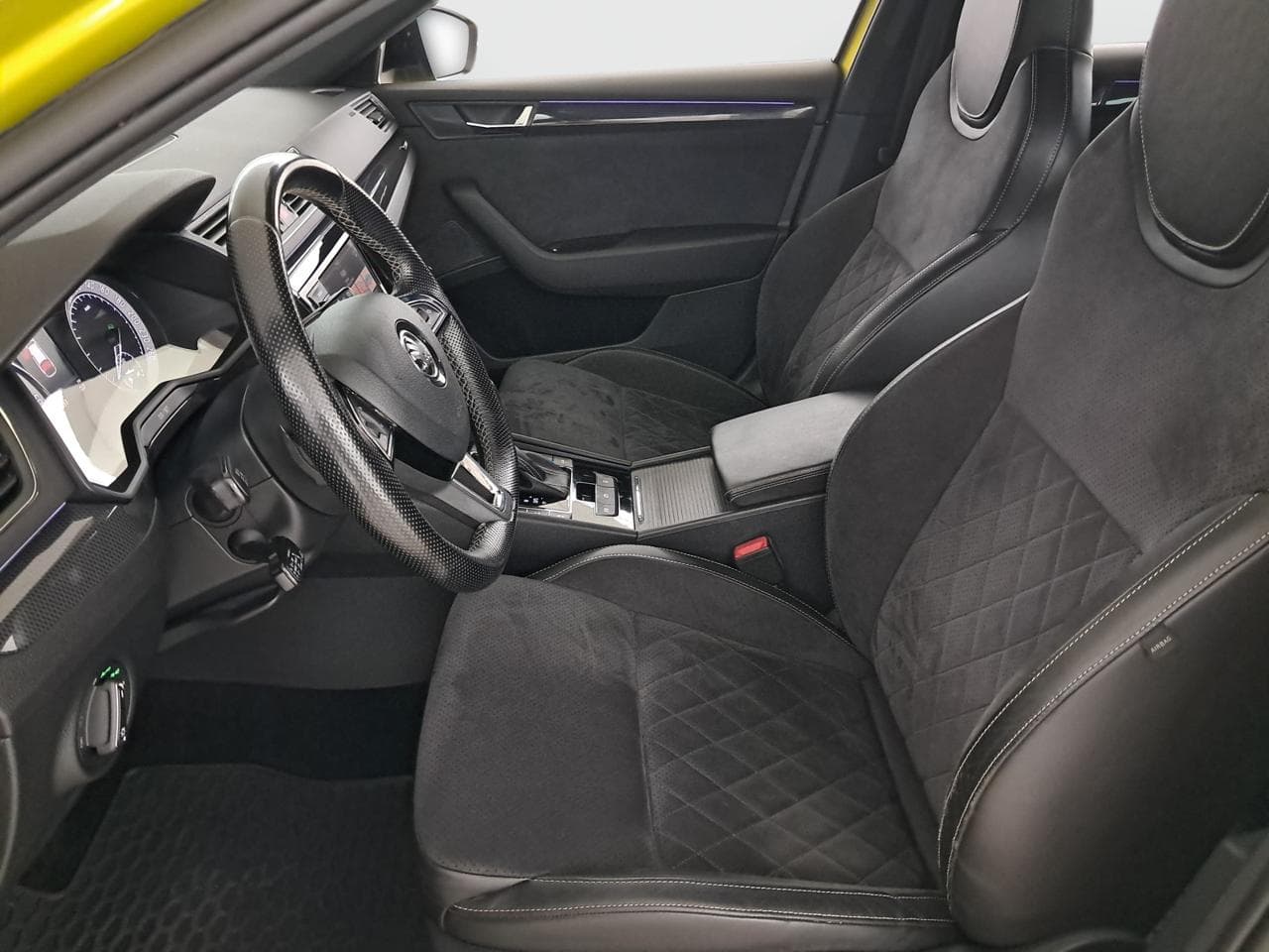 2018 Škoda SUPERB - 28