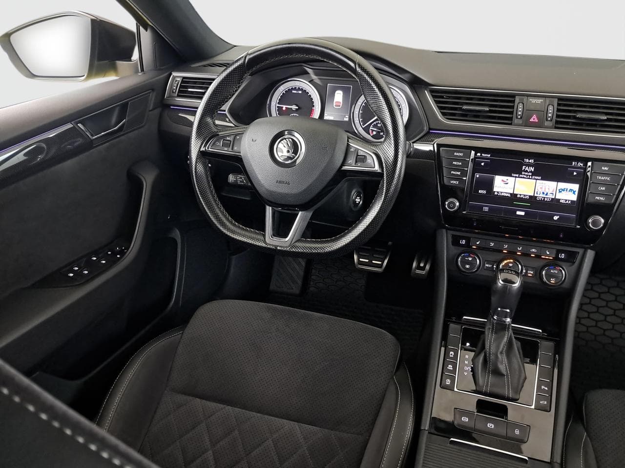 2018 Škoda SUPERB - 15
