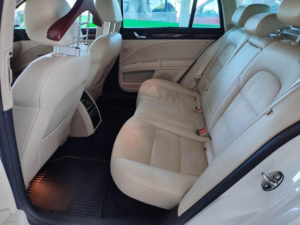 2011 Škoda SUPERB - 10