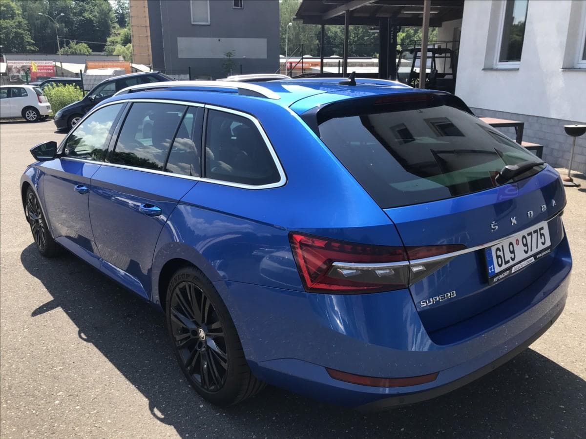 2019 Škoda SUPERB - 8