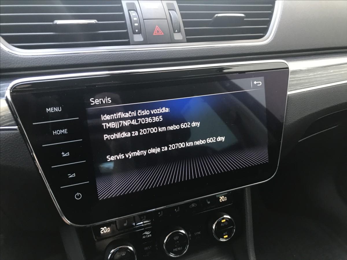 2019 Škoda SUPERB - 23