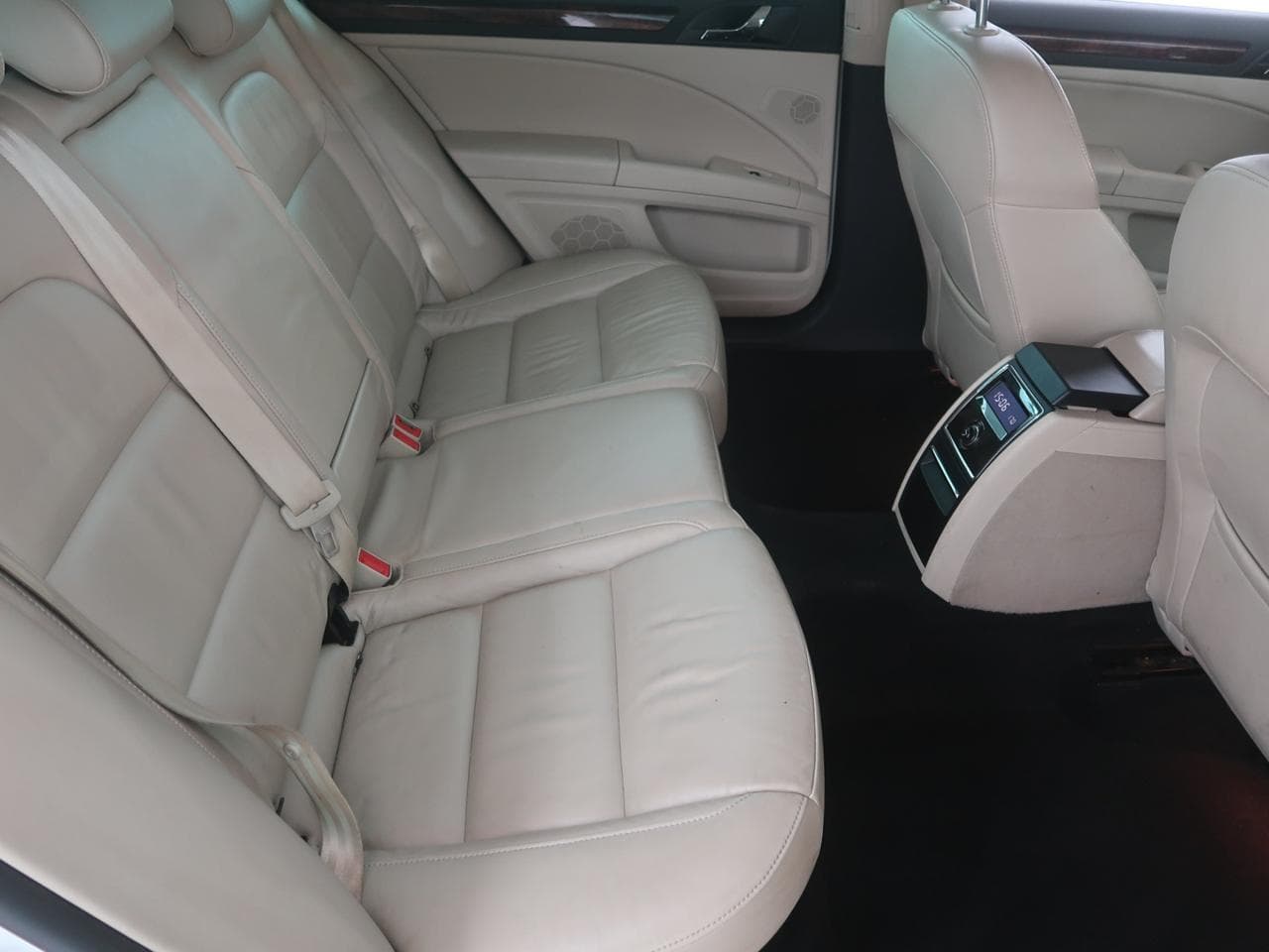 2012 Škoda SUPERB - 21
