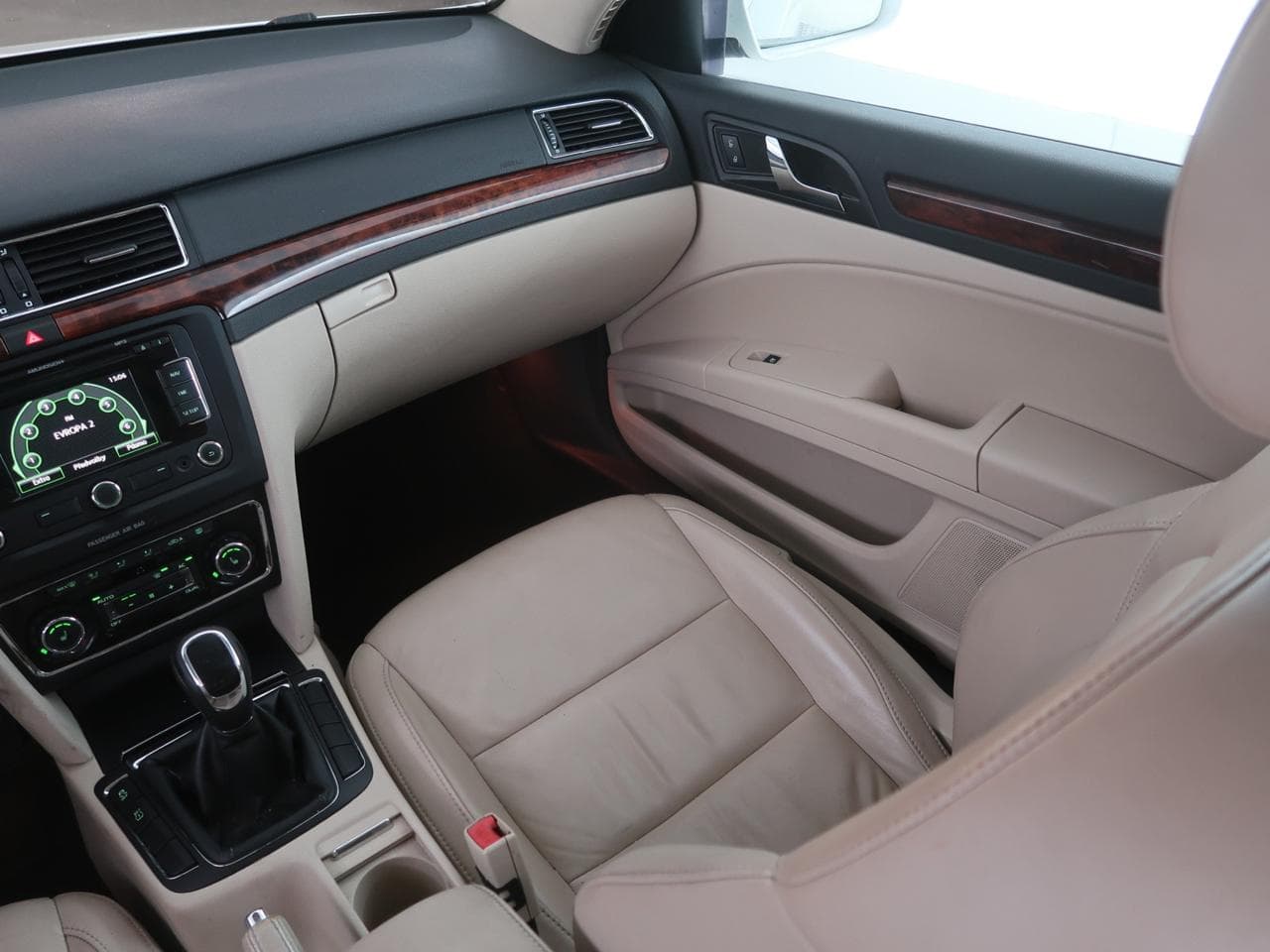 2012 Škoda SUPERB - 17