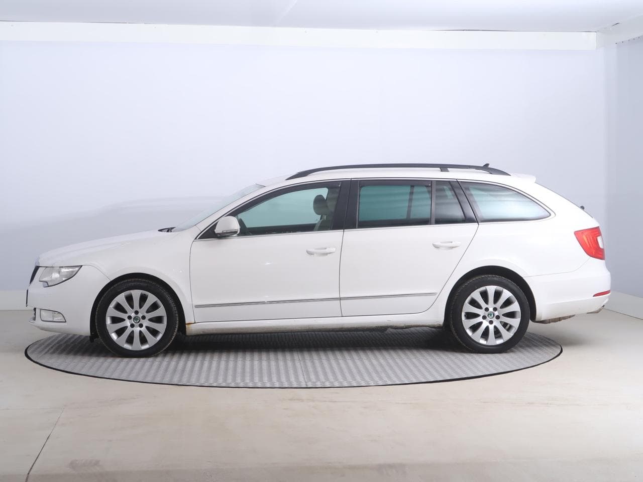 2012 Škoda SUPERB - 6
