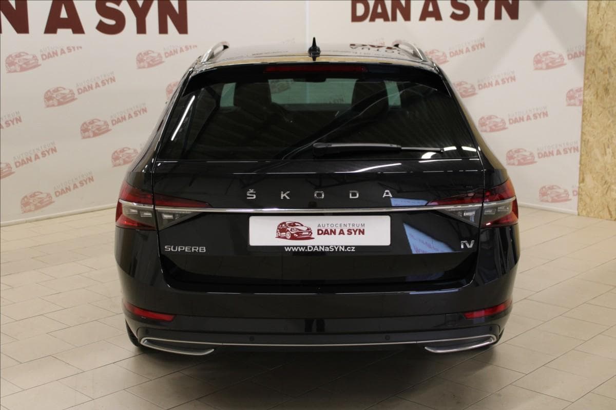 2022 Škoda SUPERB - 9