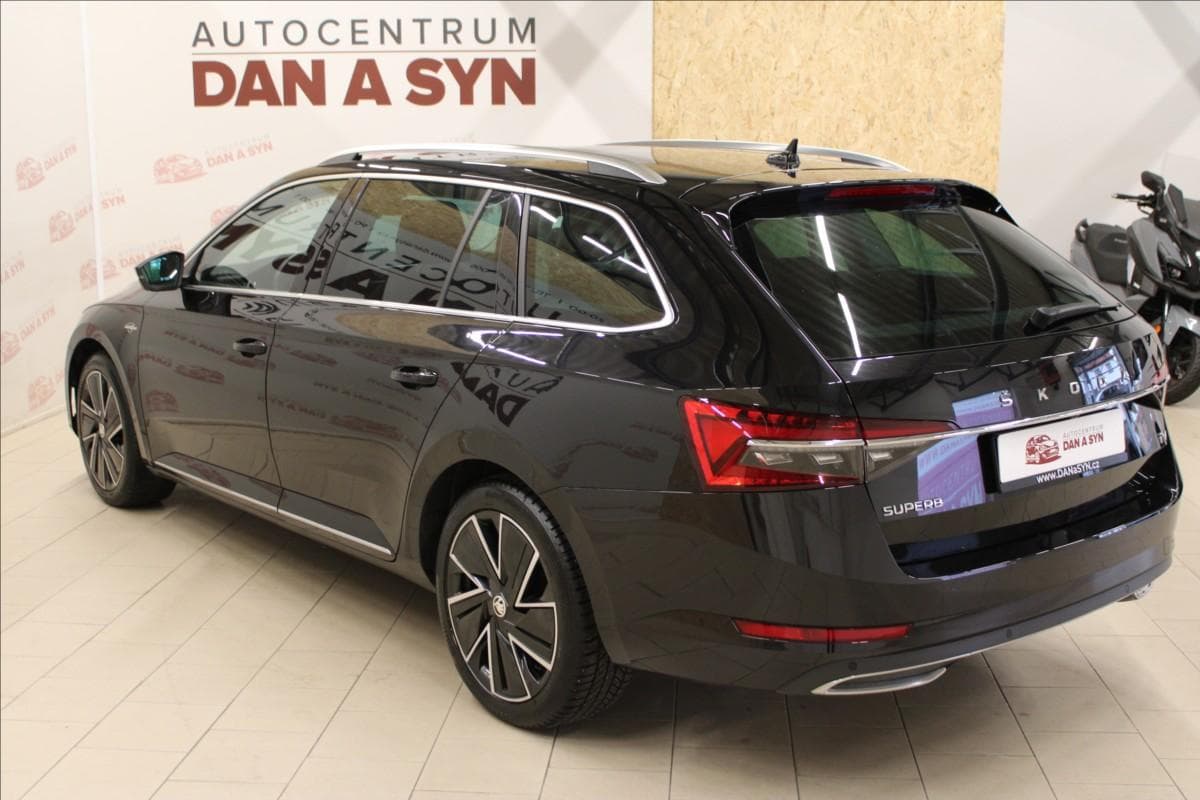 2022 Škoda SUPERB - 11