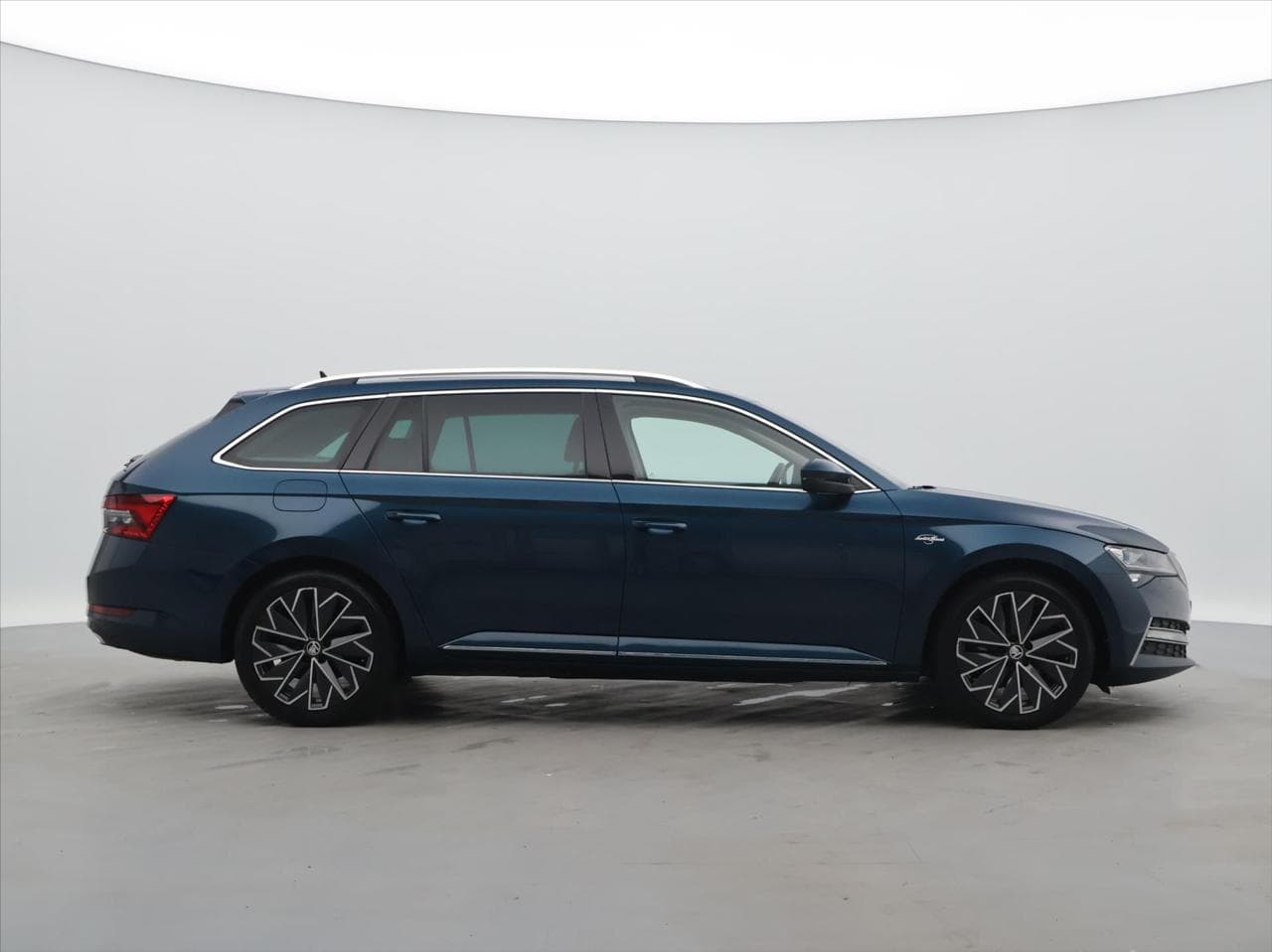 2023 Škoda SUPERB - 8