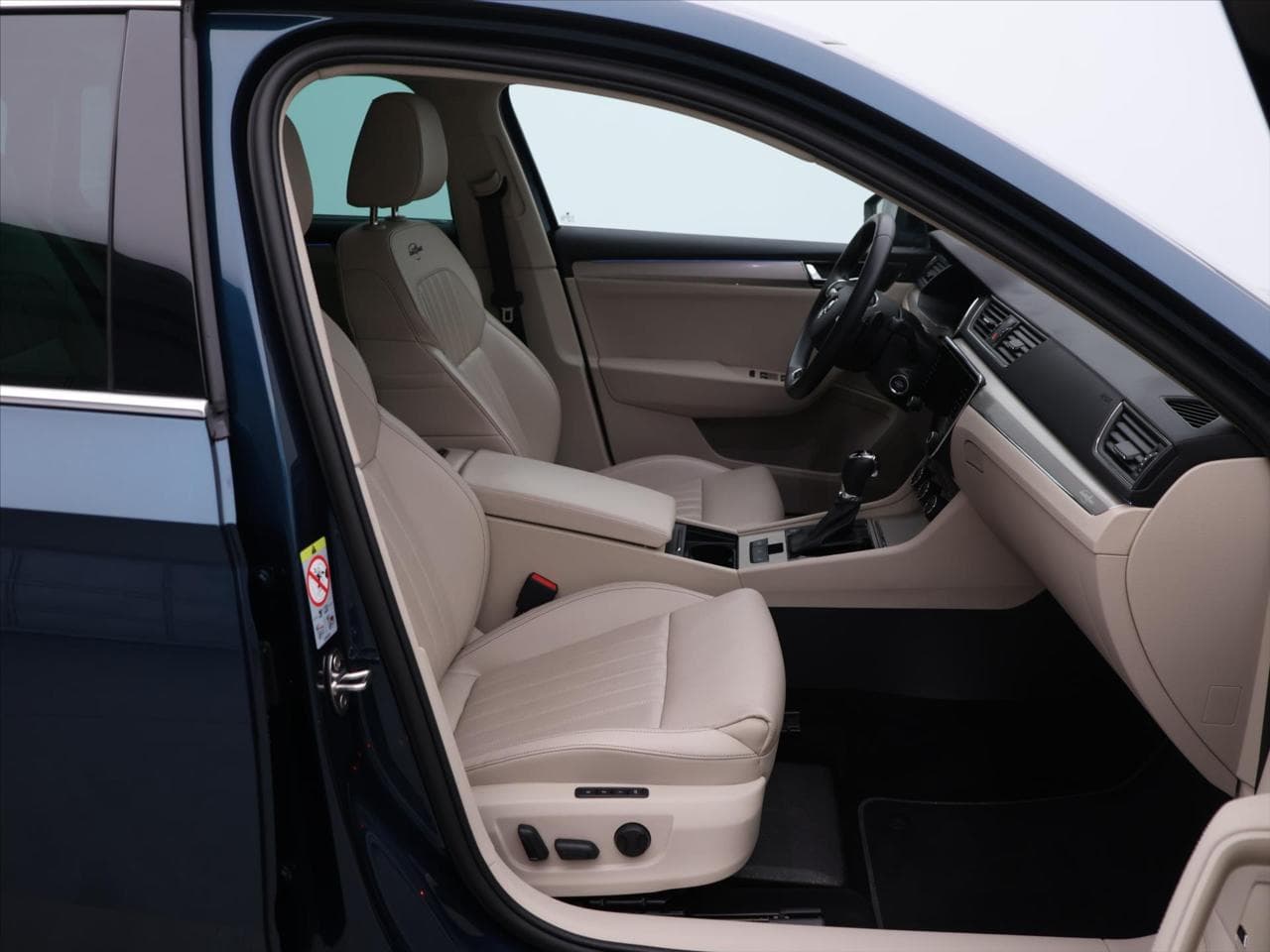 2023 Škoda SUPERB - 13