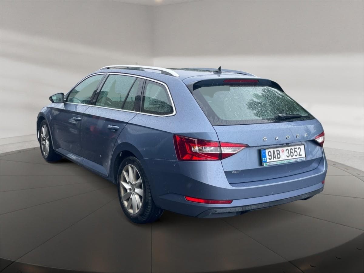 2022 Škoda SUPERB - 4
