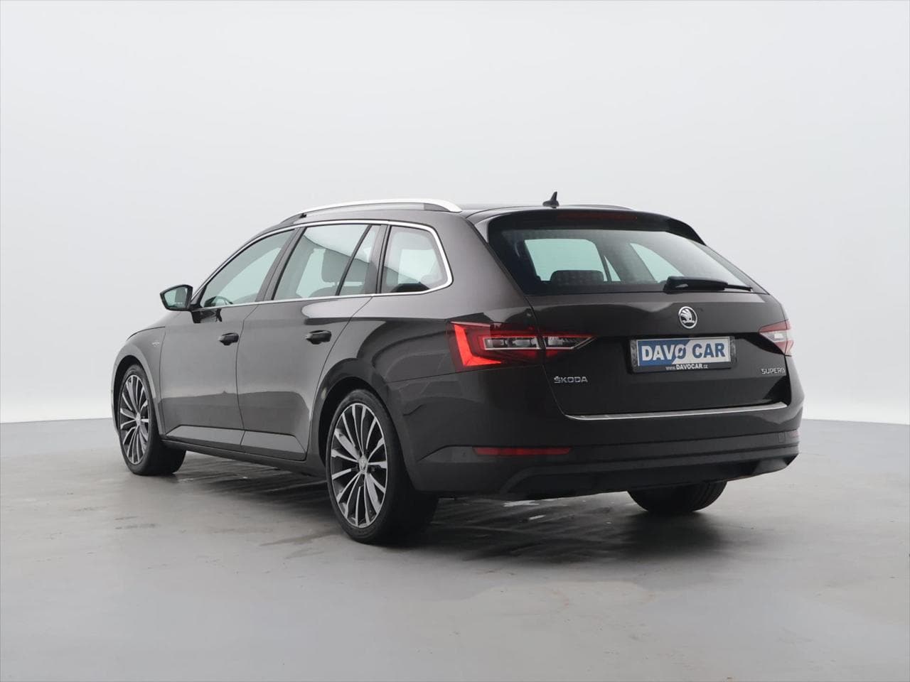 2016 Škoda SUPERB - 19