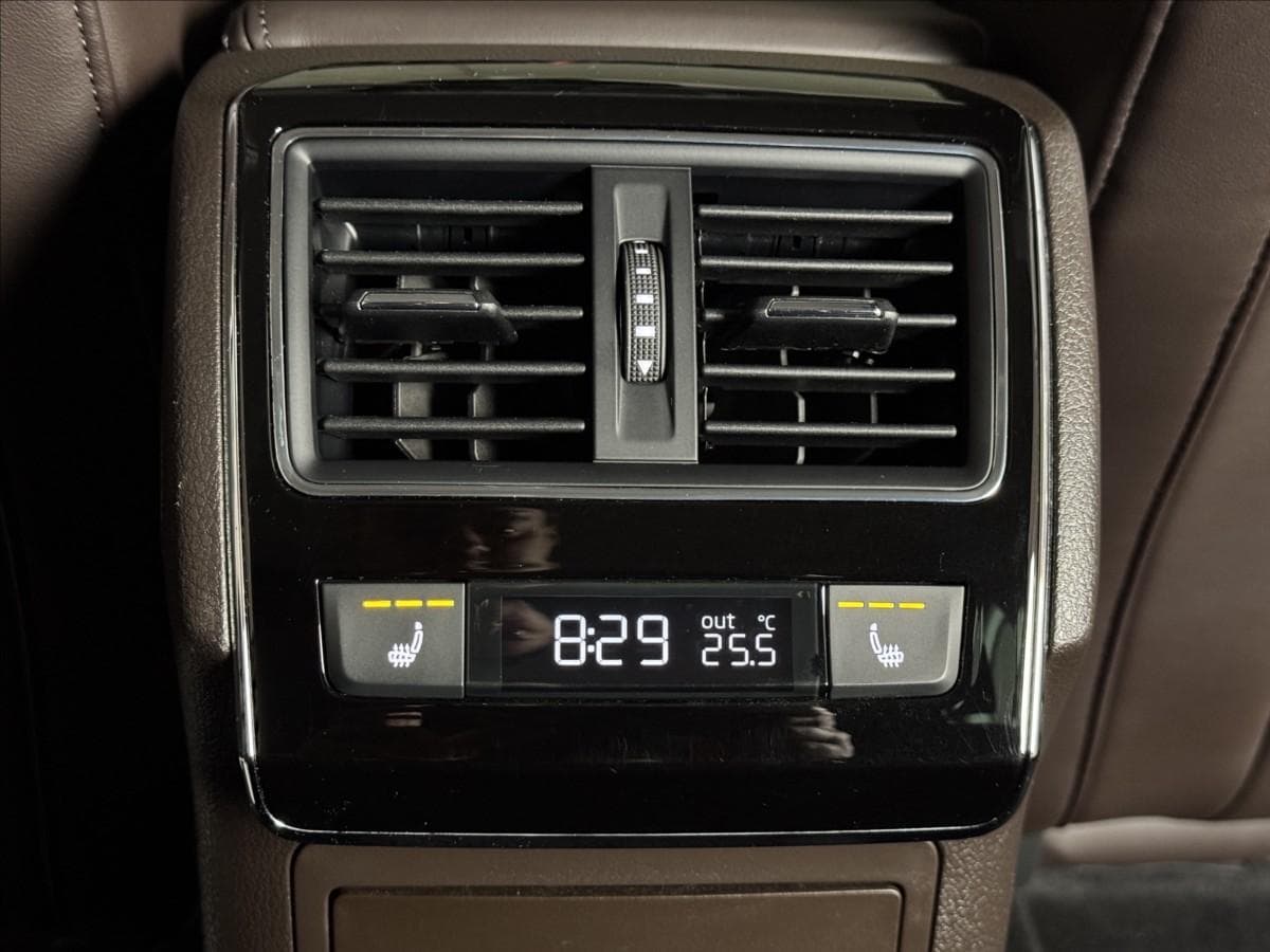 2021 Škoda SUPERB - 31