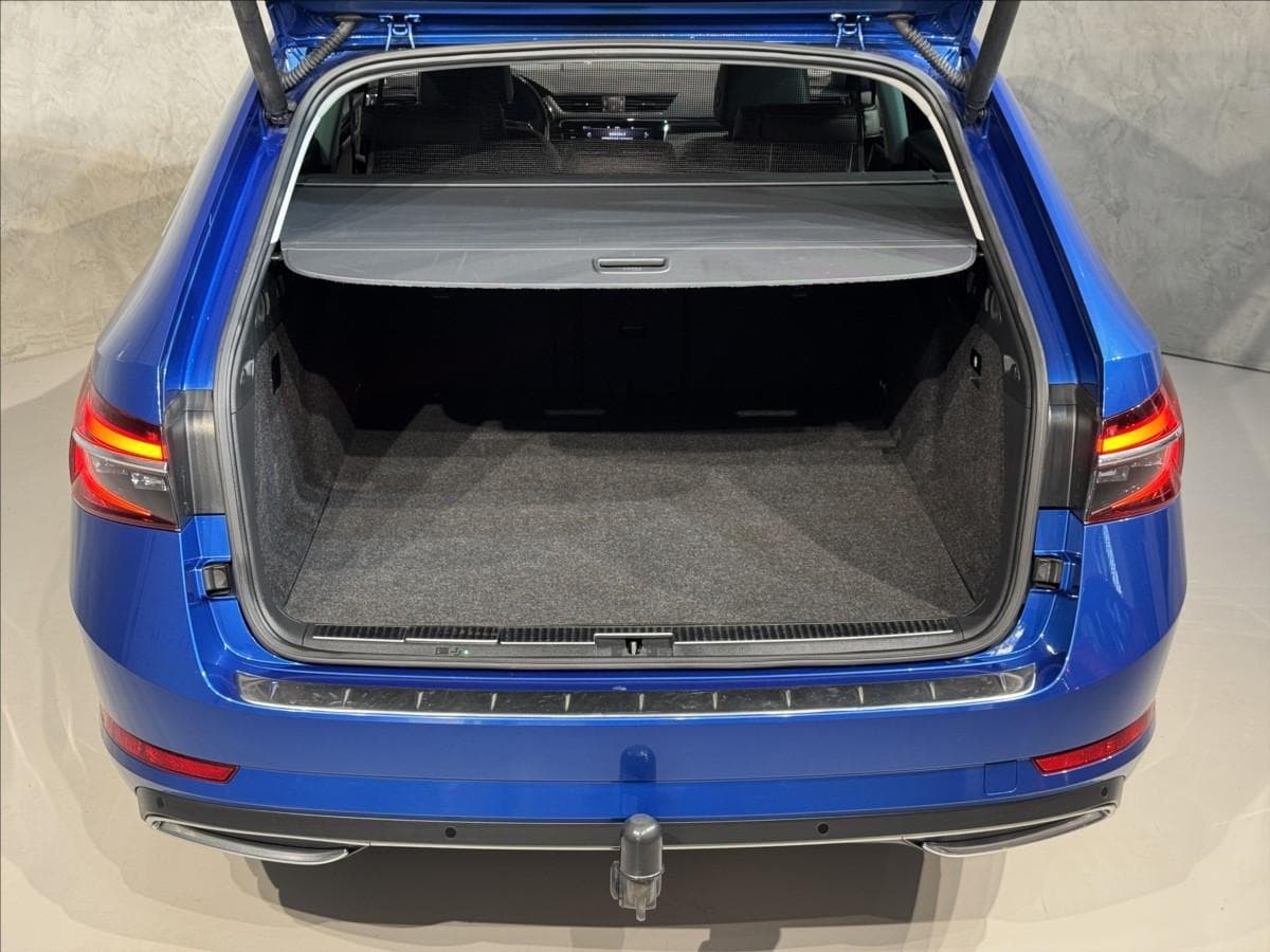 2021 Škoda SUPERB - 24
