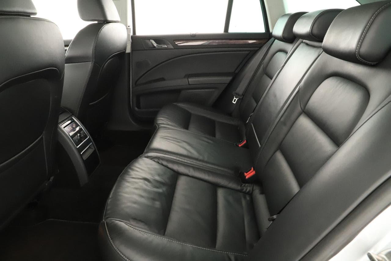 2013 Škoda SUPERB - 21
