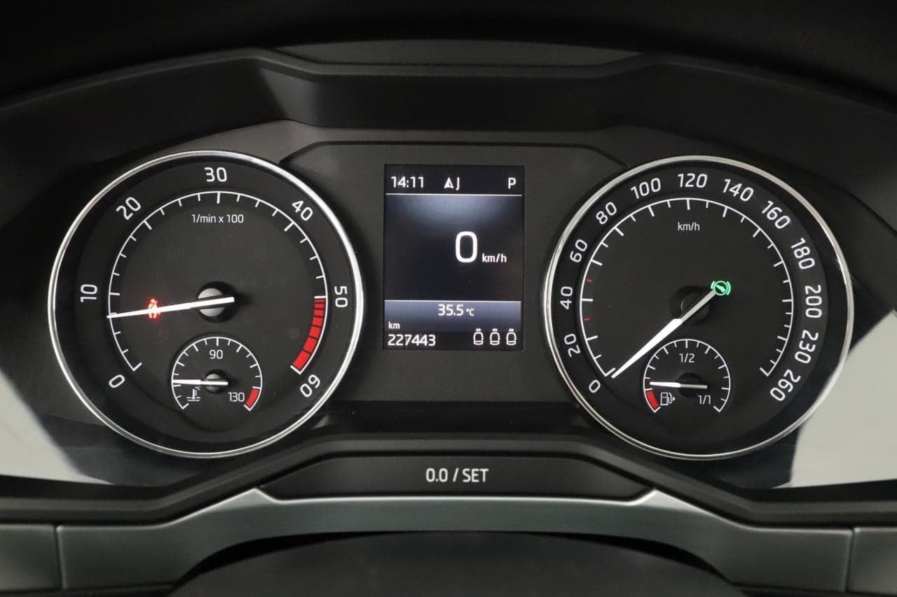 2018 Škoda SUPERB - 28