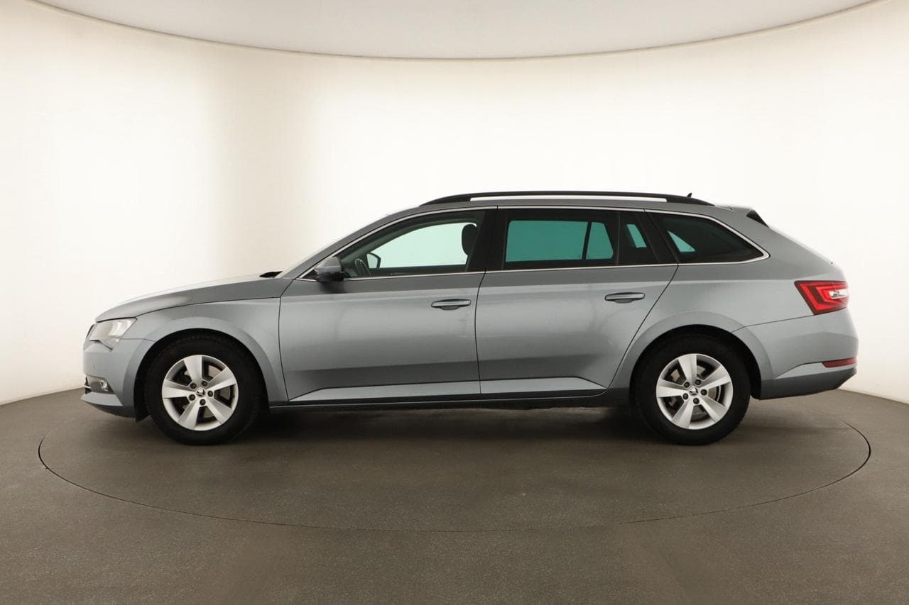 2018 Škoda SUPERB - 4