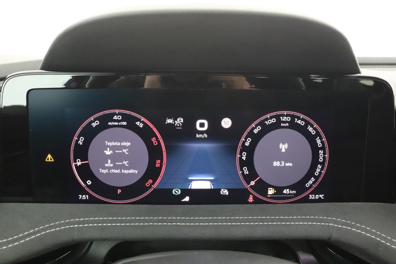 2025 Škoda SUPERB - 36