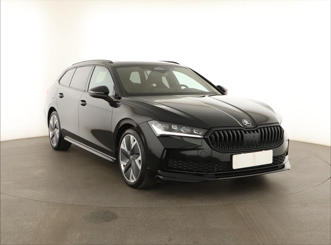 2025 Škoda SUPERB