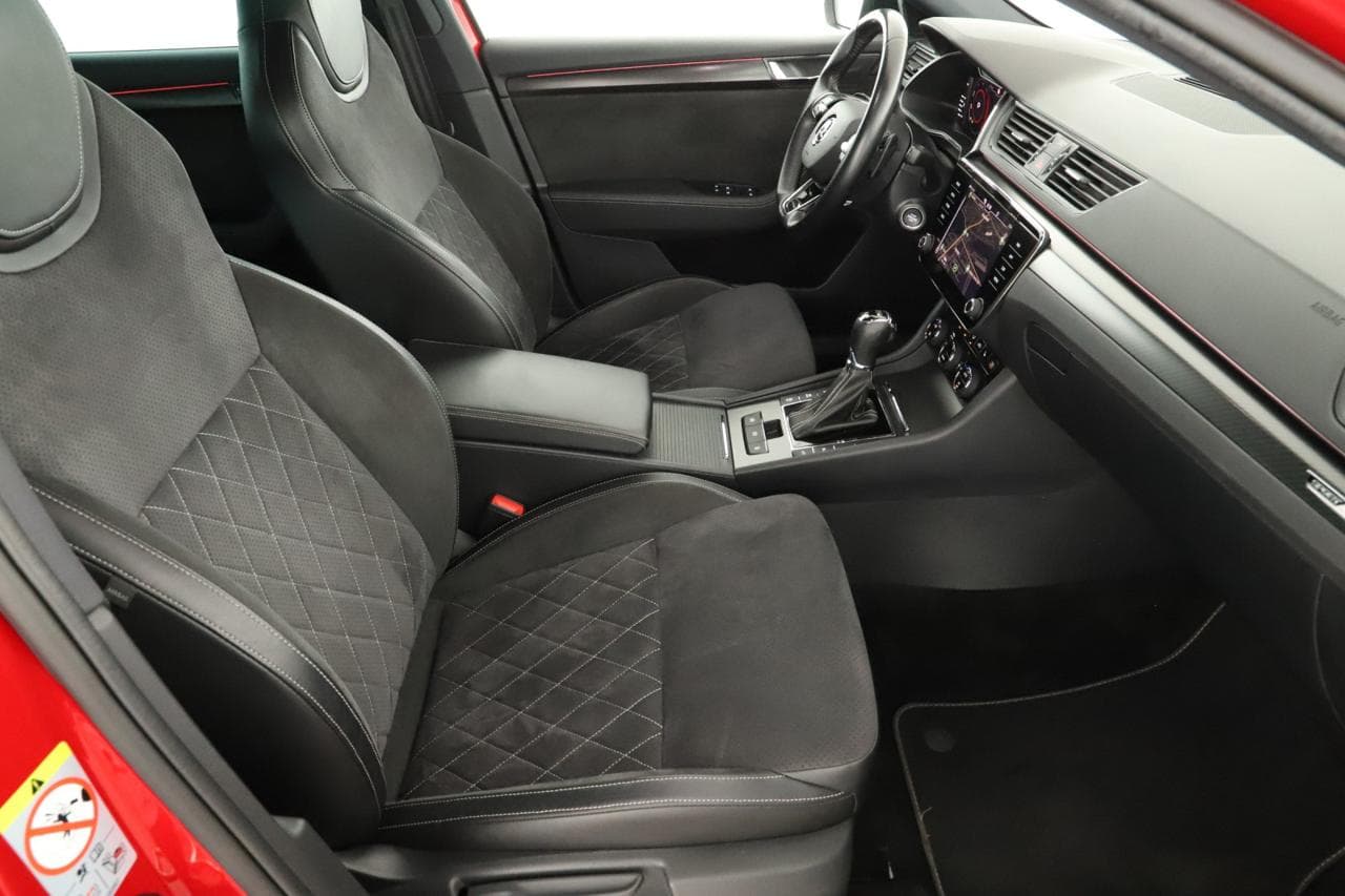 2021 Škoda SUPERB - 11