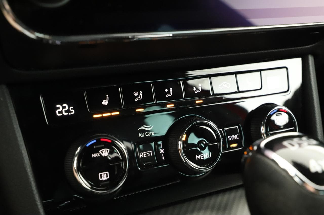 2021 Škoda SUPERB - 24
