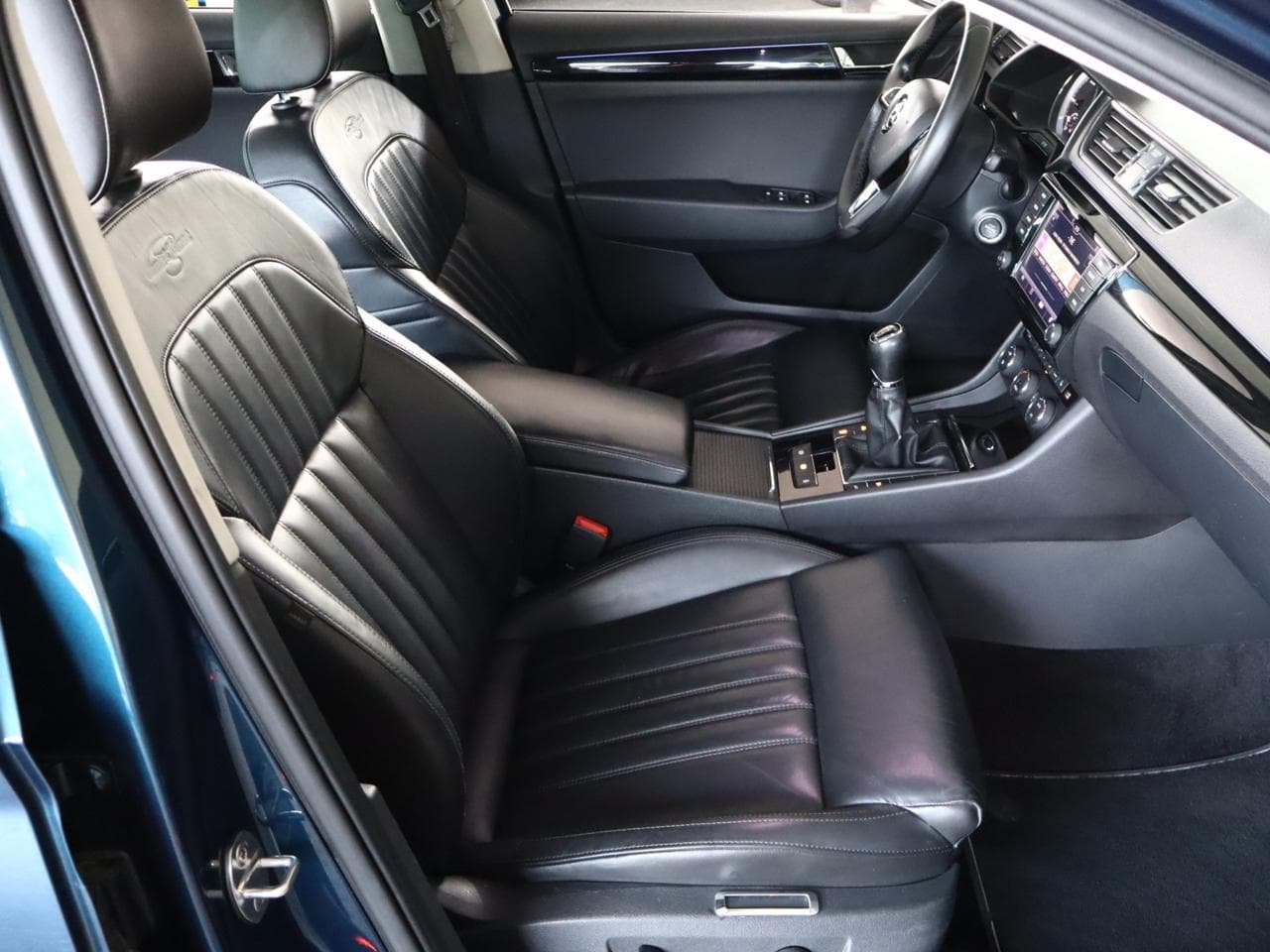 2016 Škoda SUPERB - 10