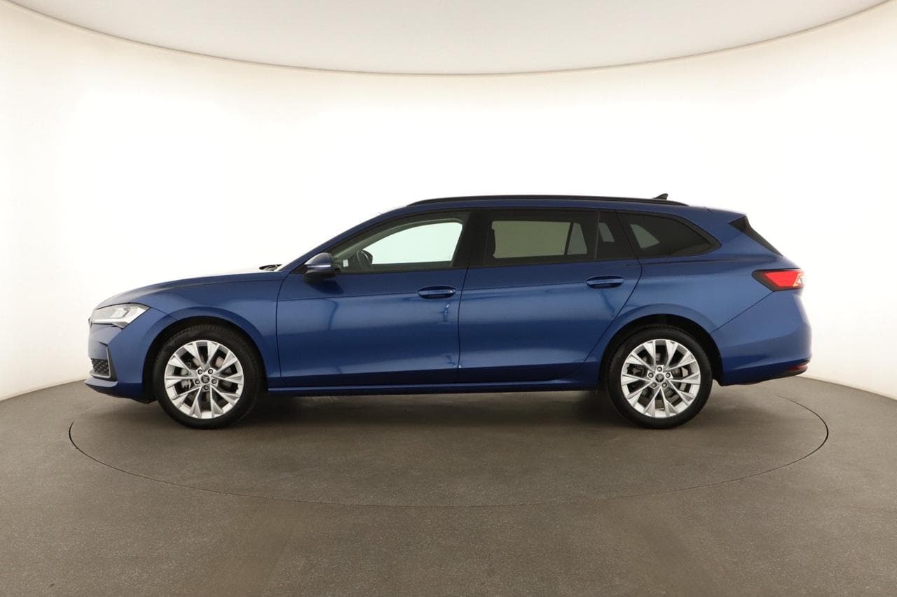 2025 Škoda SUPERB - 4