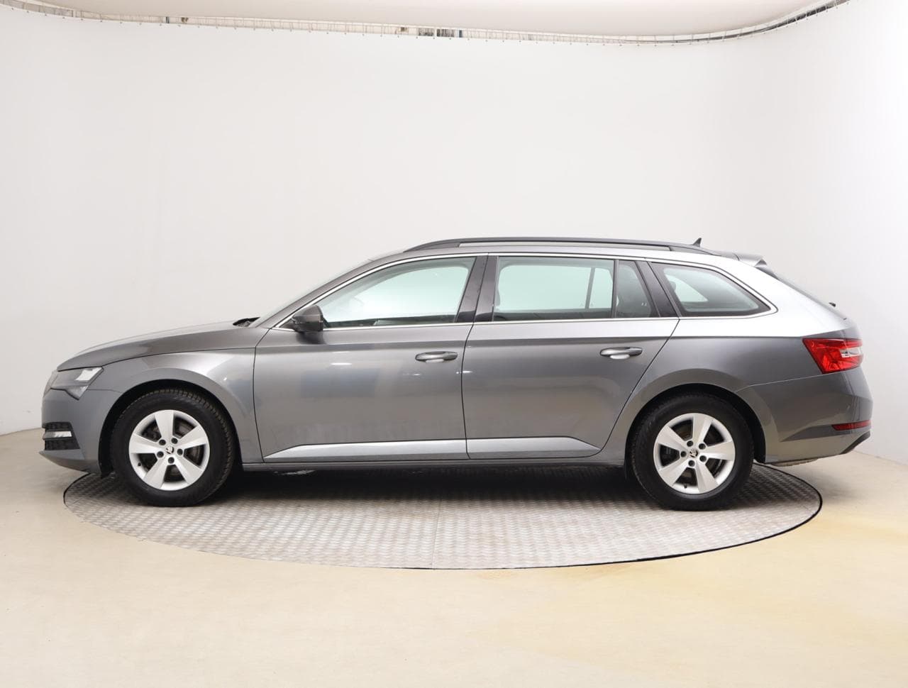 2023 Škoda SUPERB - 4