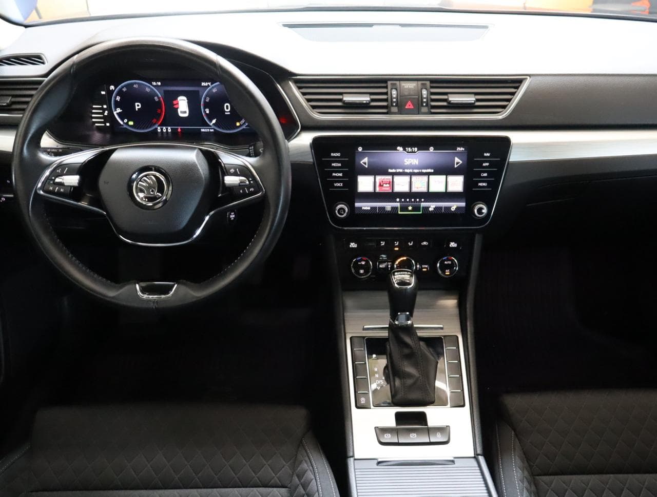 2023 Škoda SUPERB - 10
