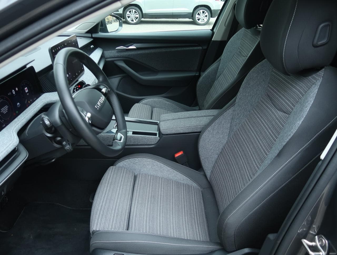 2025 Škoda SUPERB - 16
