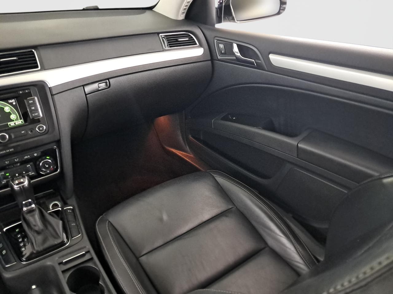 2014 Škoda SUPERB - 11